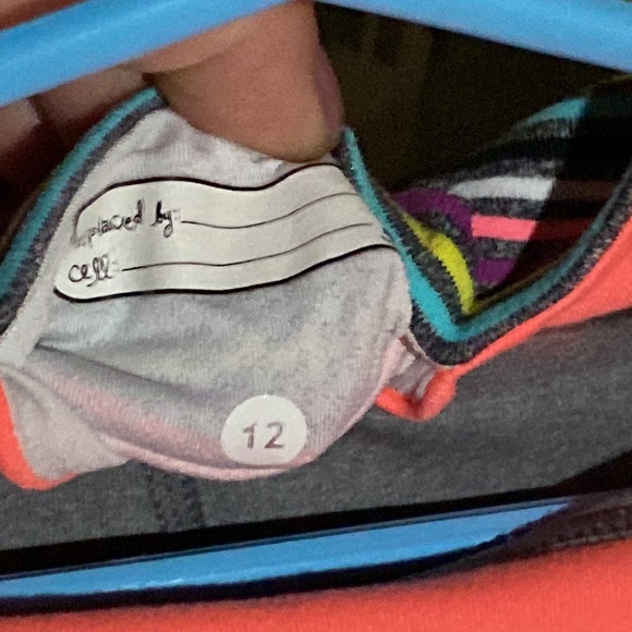 EUC woman’s size 2 reversible Ivivva by Lululemon capris - Picture 3 of 7